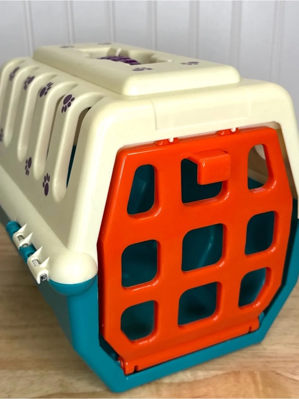 BATTAT Orange White Teal Dog Cat Pet Carrier Hard Plastic 10 x 8 Play Vet